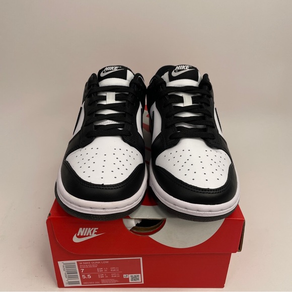 Nike Dunk Low WMNS “Black White/Panda” 2023 - Picture 2 of 4